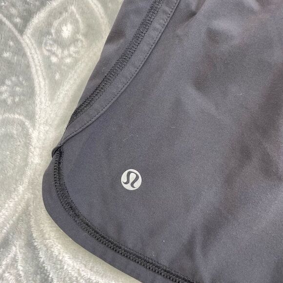 Womens Lululemon Groovy Run Short - Picture 4 of 7